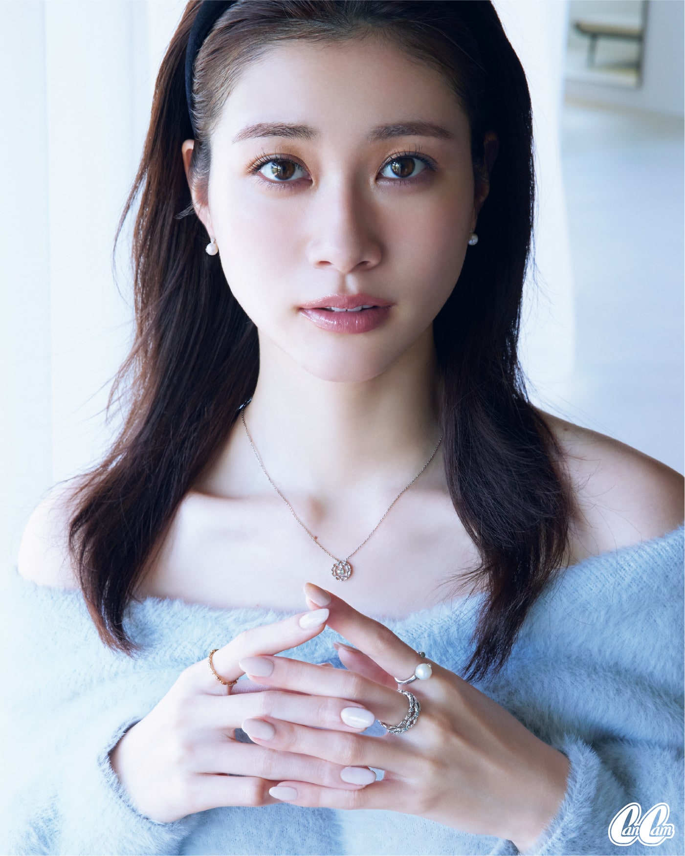 モデルが着用しているジュエリー