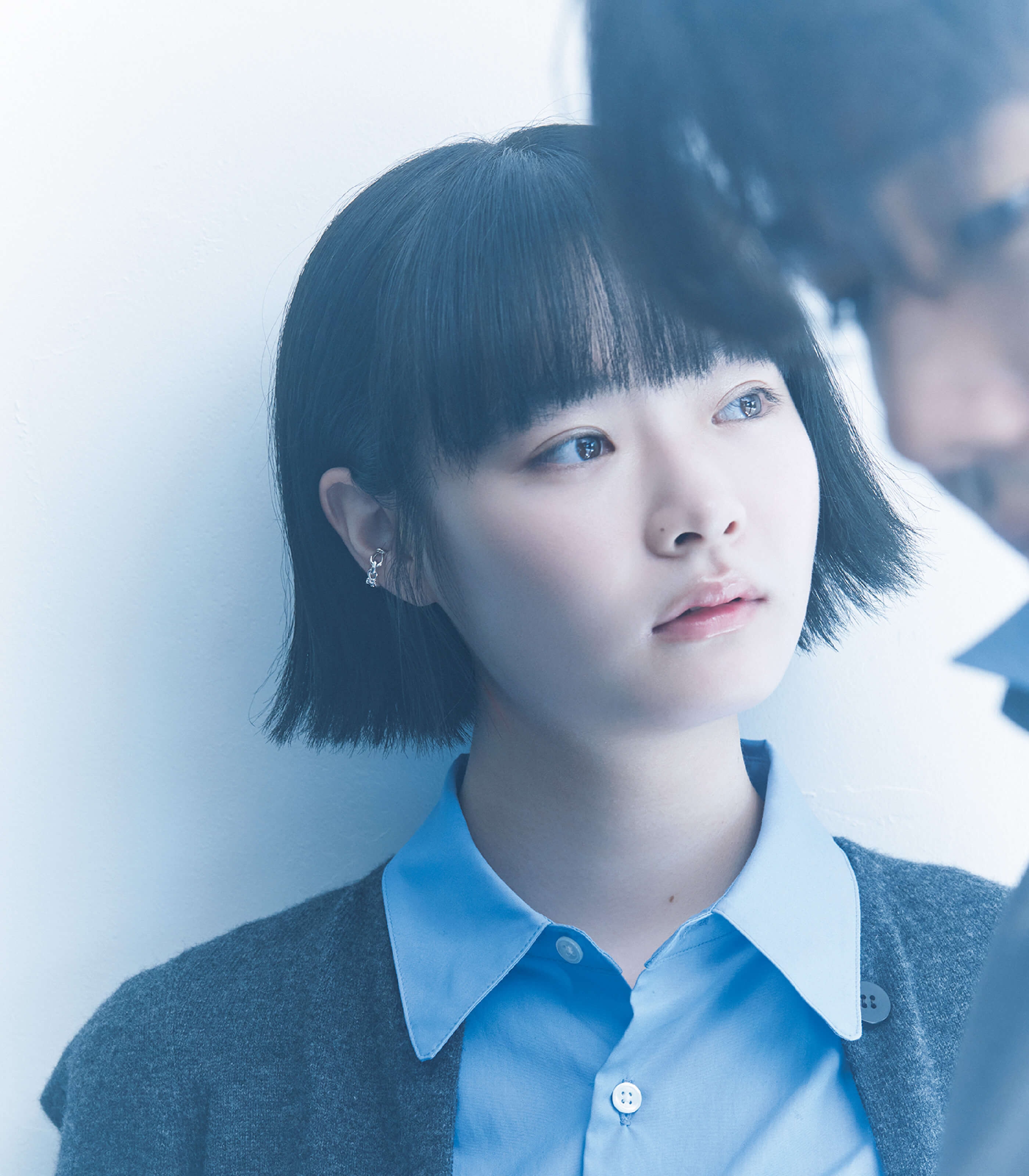 モデルが着用しているジュエリー Ear Cuff / SV