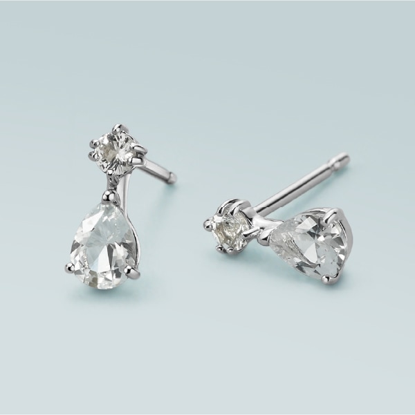 ホワイトゴールドピアスの商品画像