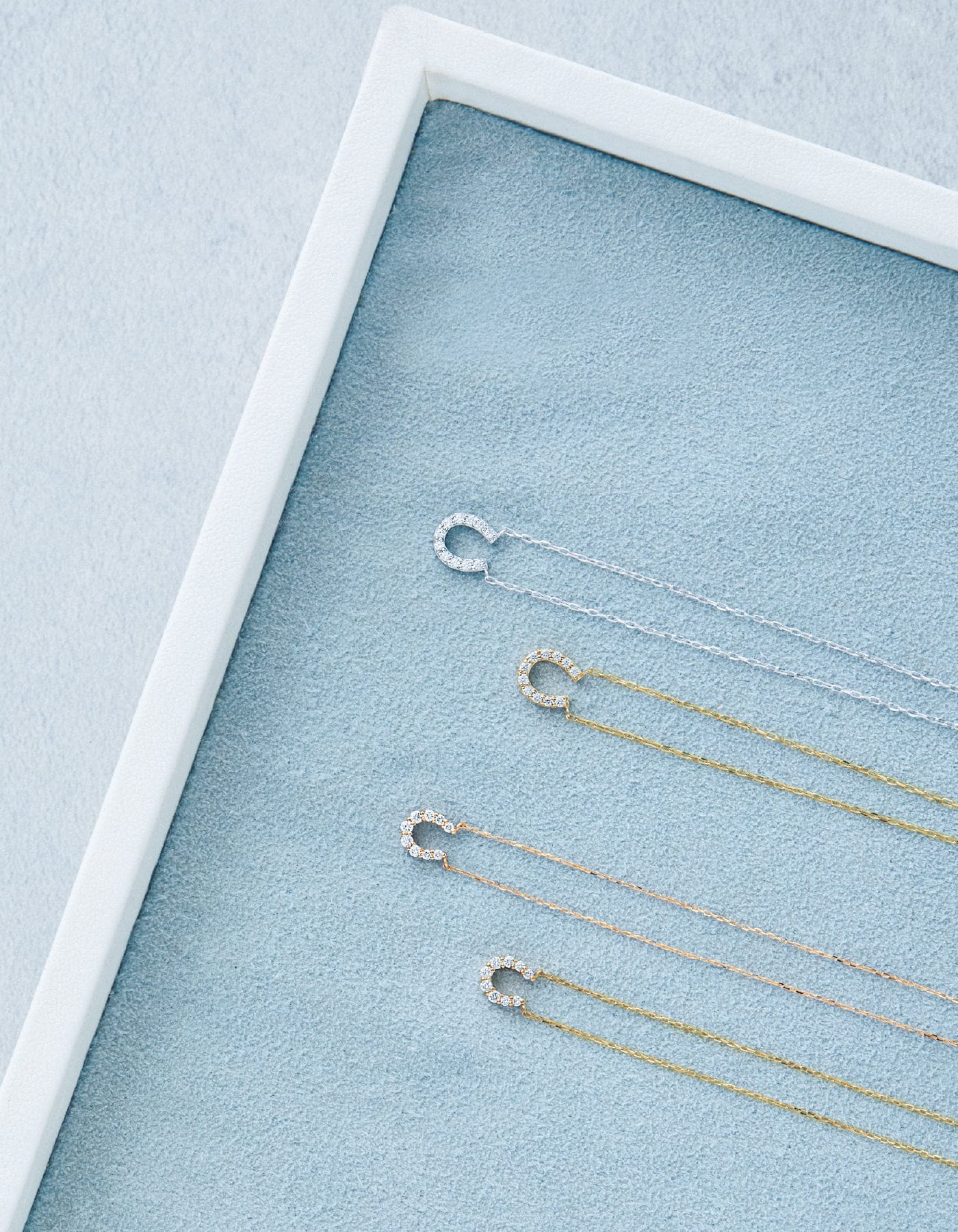 4つのネックレス