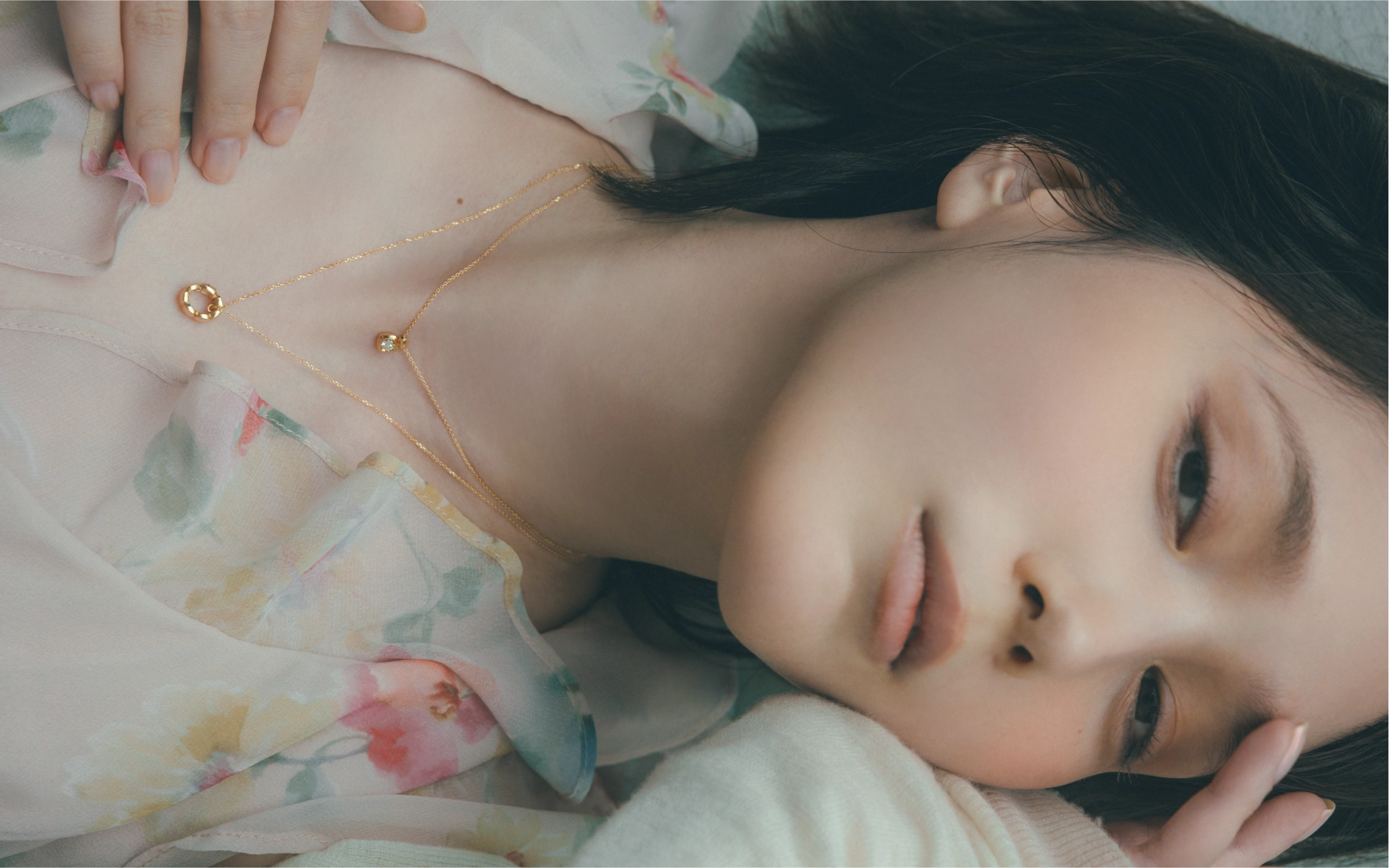 モデルが着用しているジュエリー