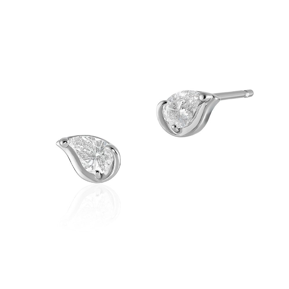 プラチナ ダイヤモンド ピアス