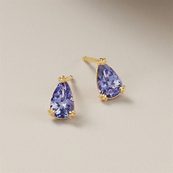 ピアス
