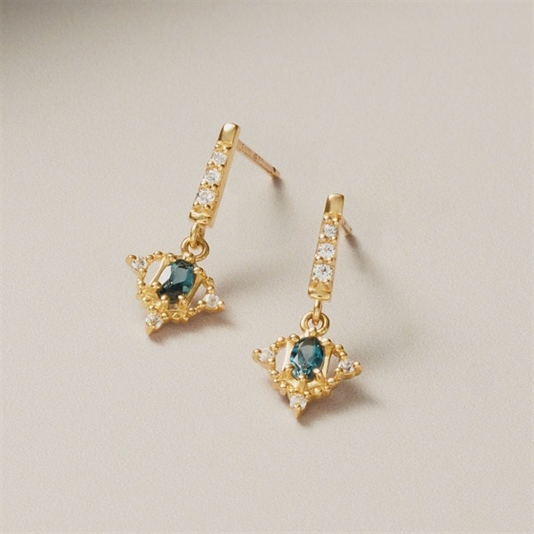 ピアス