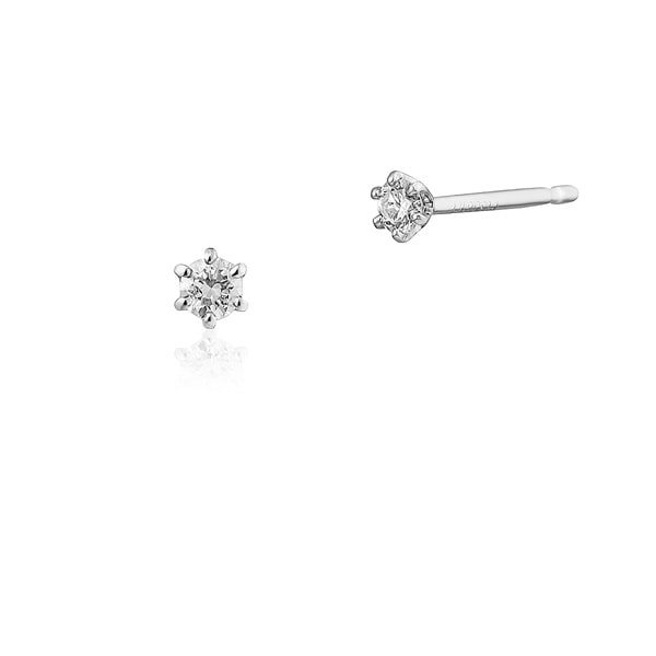 プラチナ ピアス