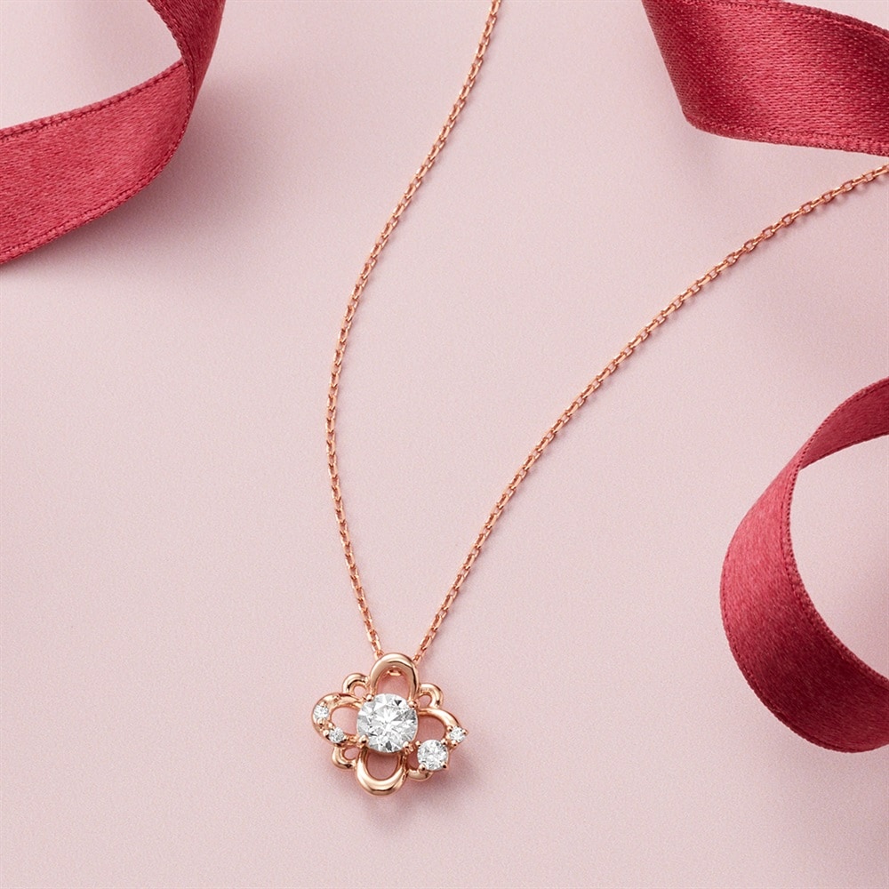 【カナル４℃】Xmas限定 10Kネックレス カナル4℃】Xmas限定 10Kネックレス 2024 クリスマス限定ジュエリー