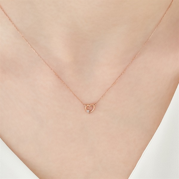 GW限定値下げ　hug pierce k10 2個セット GW限定値下げ hug pierce k10 2個セット GW限定値下げ hug