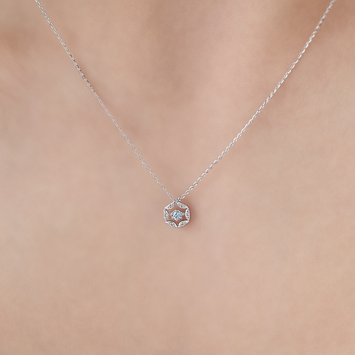 4℃　K10ホワイトゴールド ダイヤモンド　トパーズ　ネックレス K10ホワイトゴールド ネックレス | 112546123201 | 【公式】4