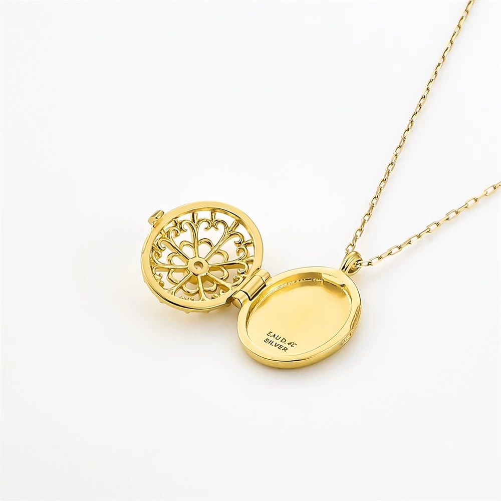 シルバー/K10ネックレスロケットイメージ