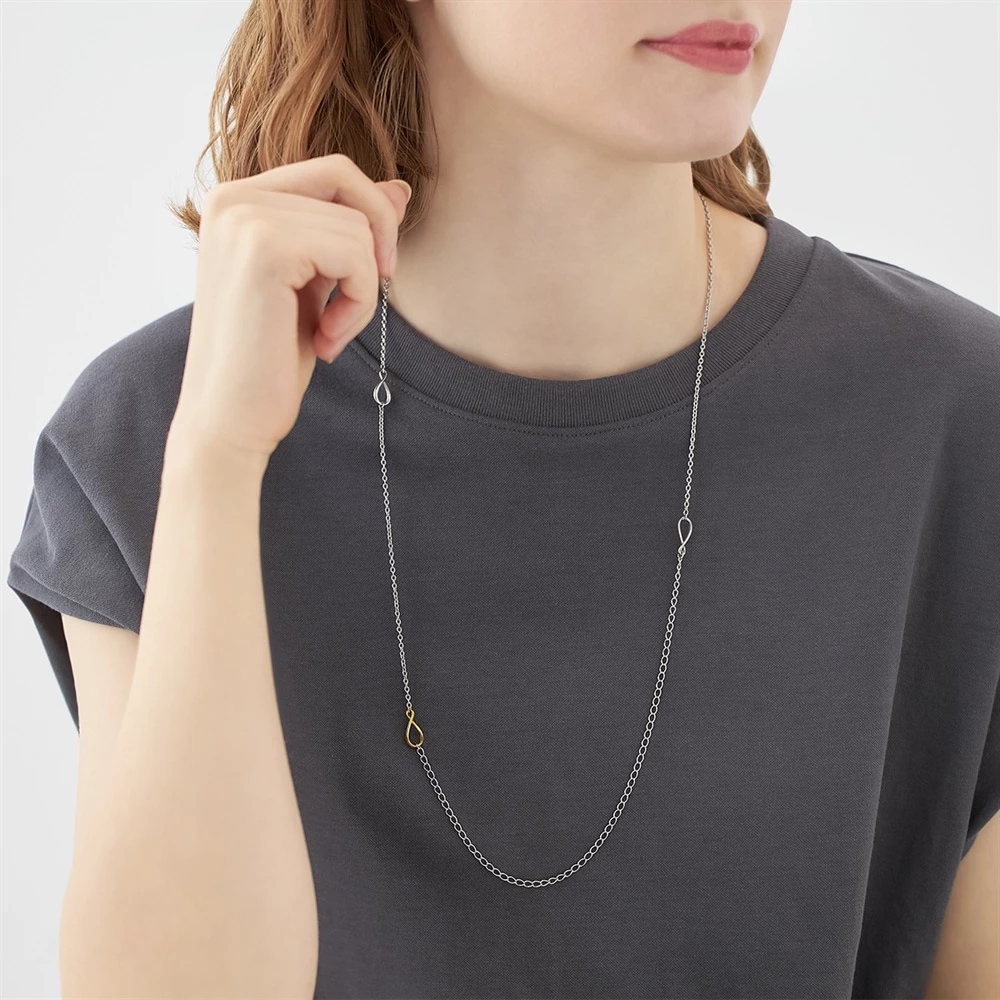 シルバー ネックレス 着用イメージ