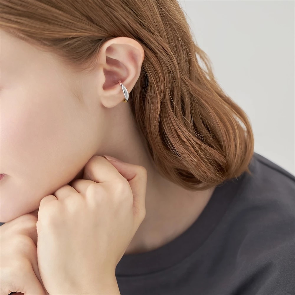 シルバーカフリング 着用イメージ