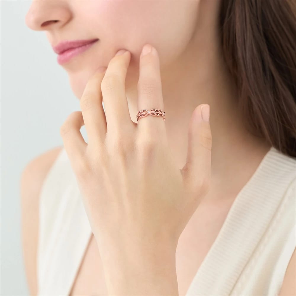 モデルが着用しているジュエリー