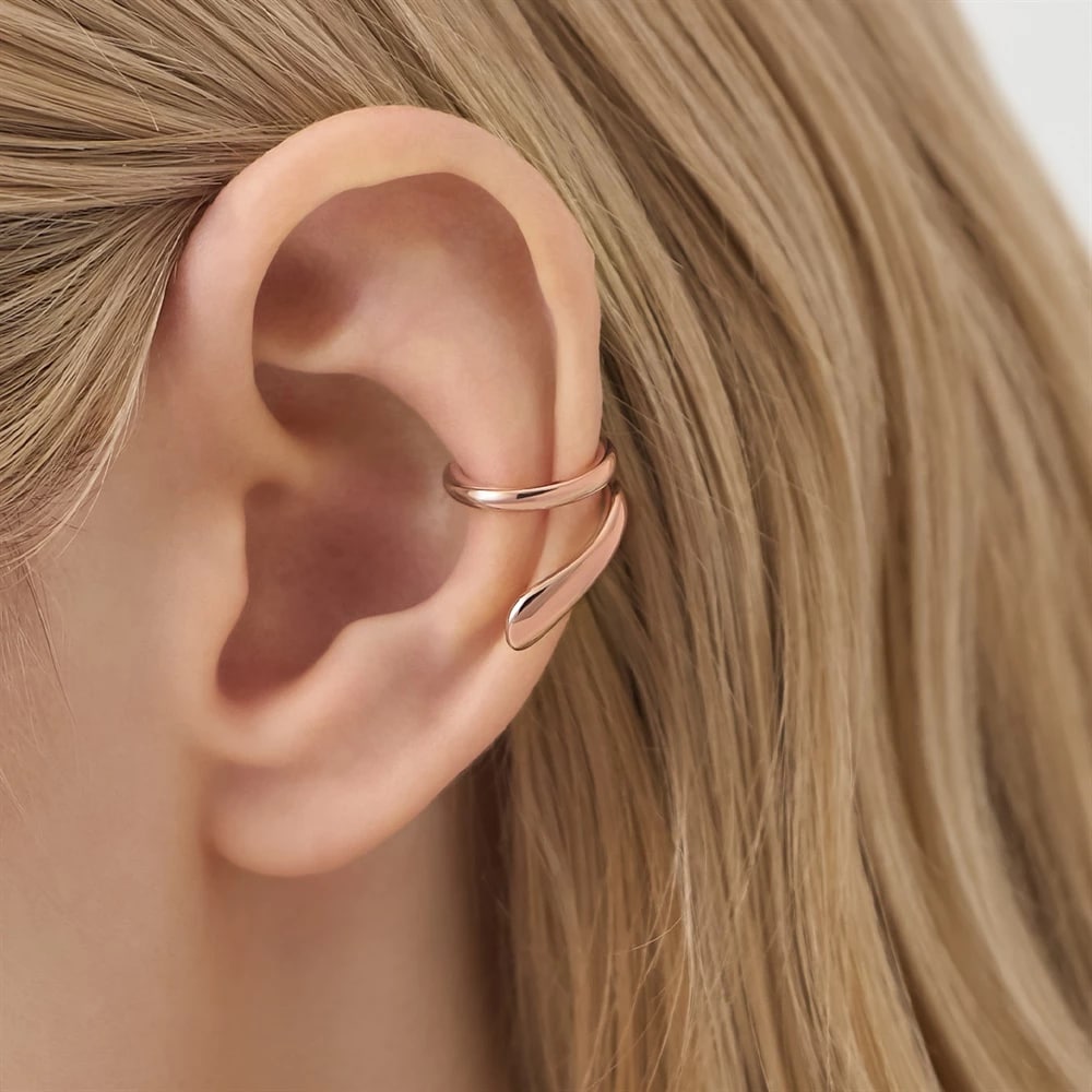 モデルが着用しているジュエリー