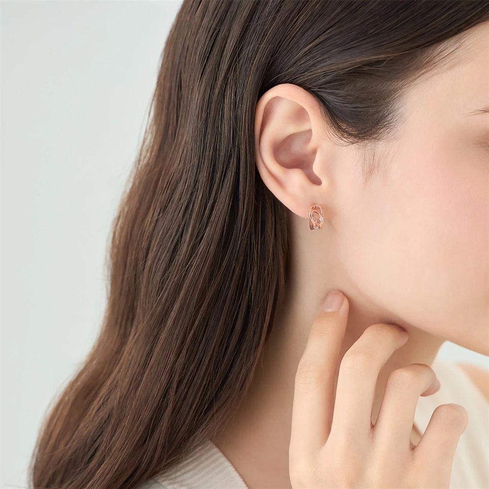 モデルが着用しているジュエリー