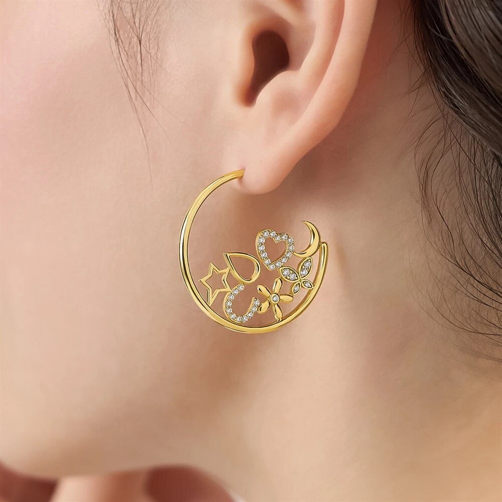 モデルが着用しているジュエリー