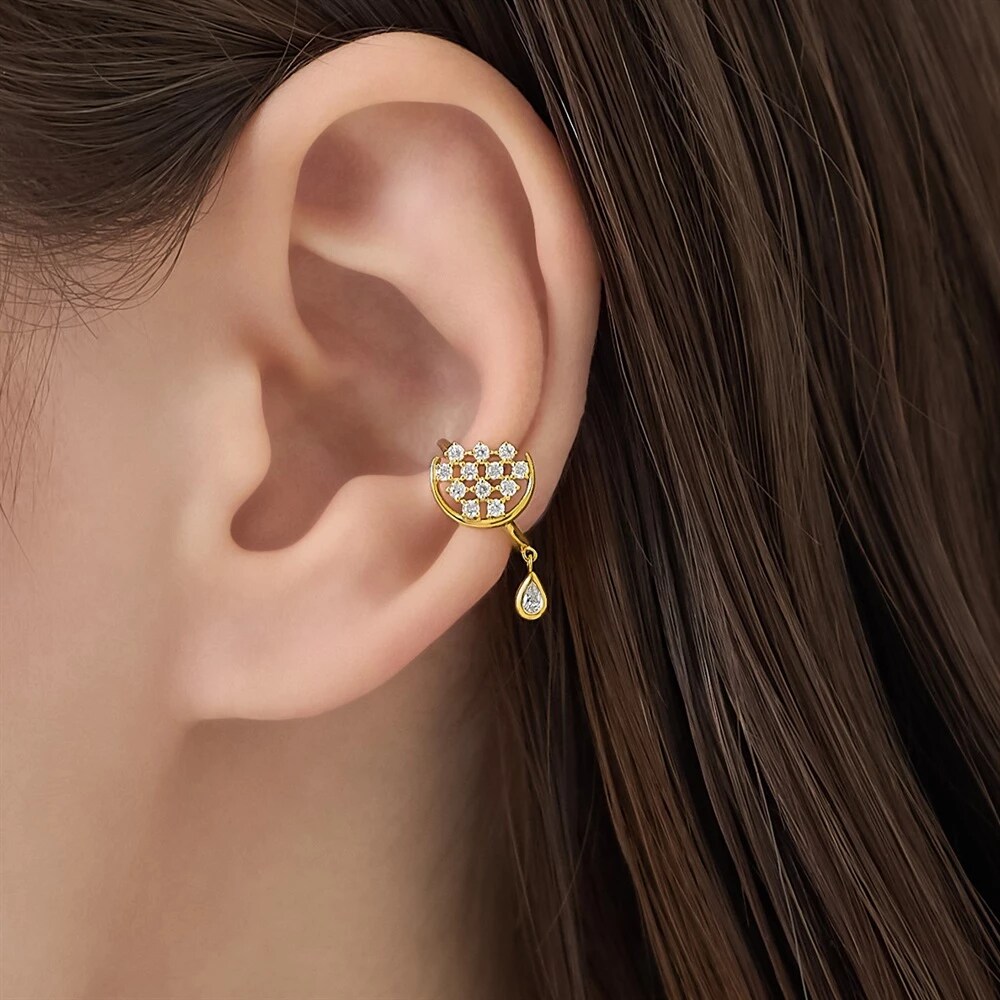 モデルが着用しているジュエリー