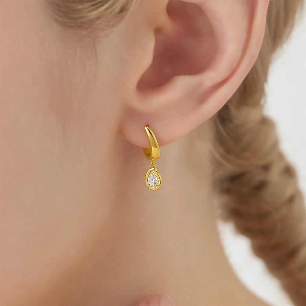 モデルが着用しているジュエリー