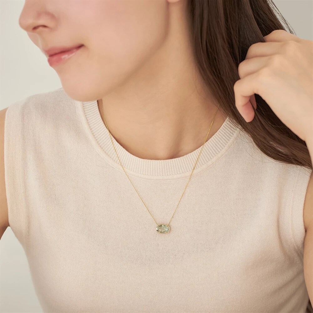 K10イエローゴールドアクアマリンダイヤモンドネックレス 着用イメージ