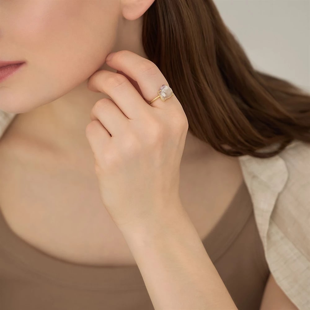 K10イエローゴールドアゲートリング 着用画像