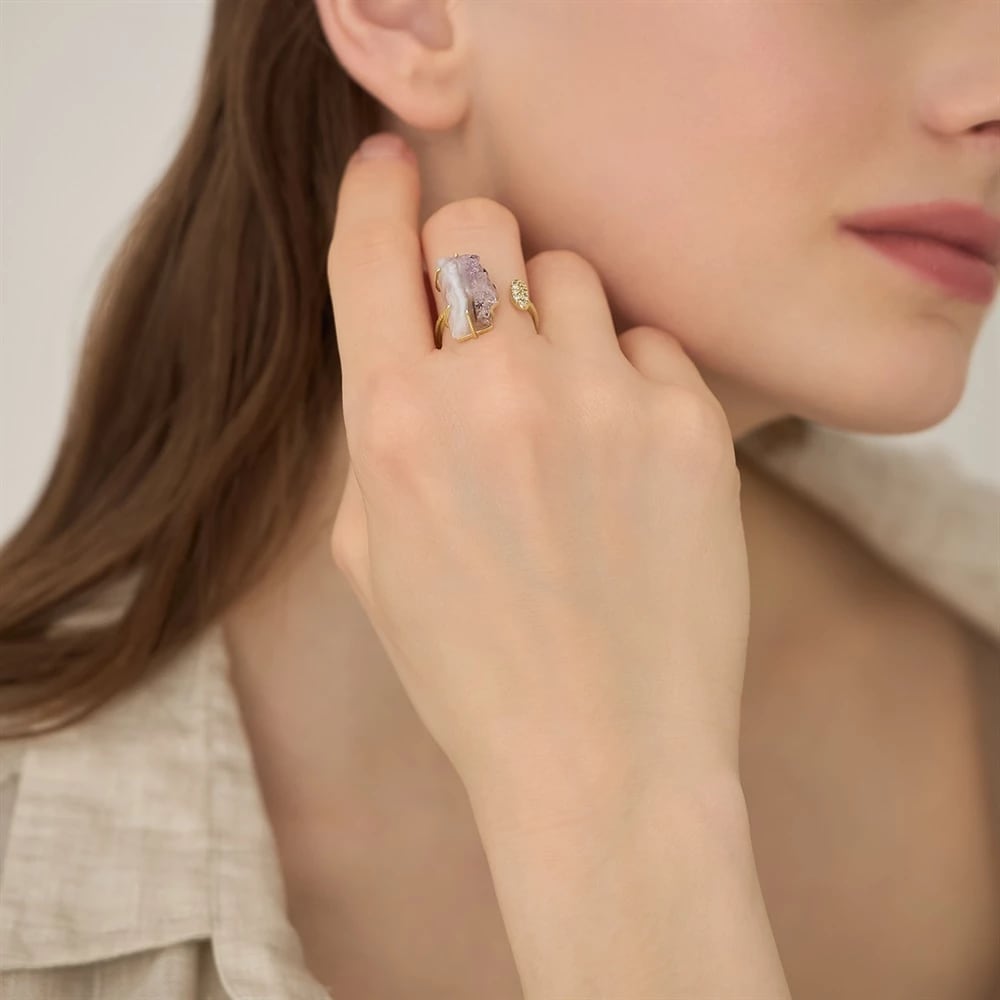 K10イエローゴールドアゲートダイヤモンドリング 着用画像