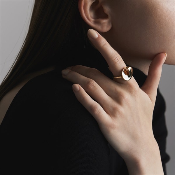 Ring（リング）¥18,000